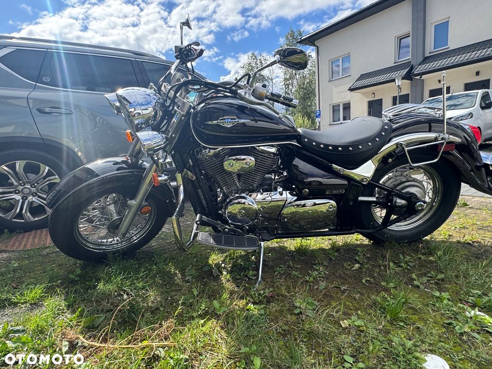 Suzuki VL 800 Volusia - Boulevard C50 - 1