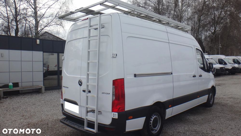 Mercedes-Benz Sprinter - 6
