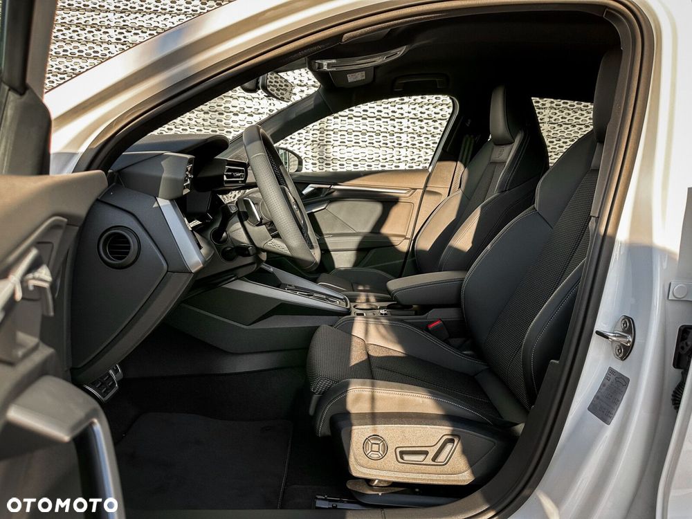 Audi A3 Sportback - 17