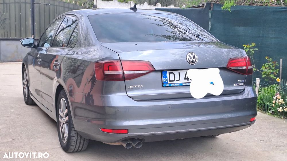 Volkswagen Jetta 2.0 TDI Comfortline - 13