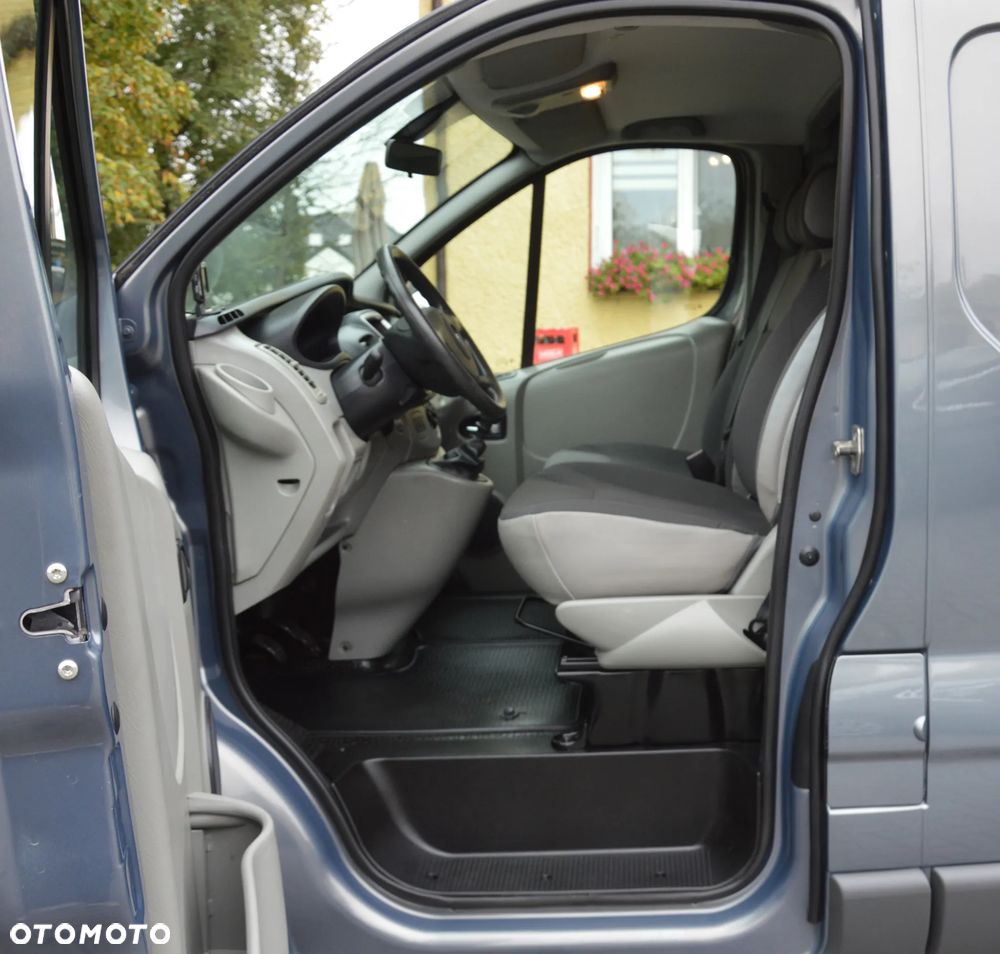 Opel Vivaro - 21