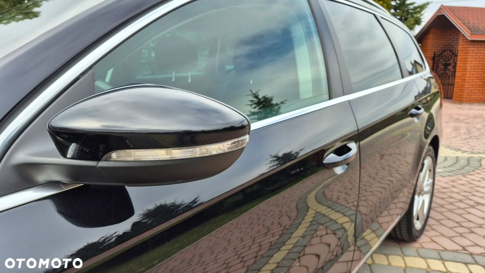Volkswagen Passat - 19