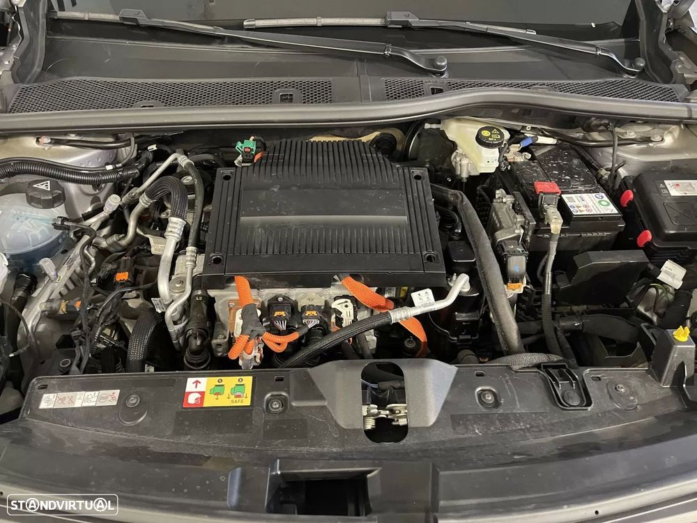 Peugeot e-2008 50 kWh Active Pack - 35