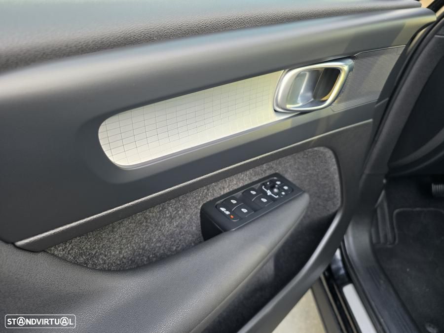 Volvo XC 40 1.5 T4 PHEV Core - 27
