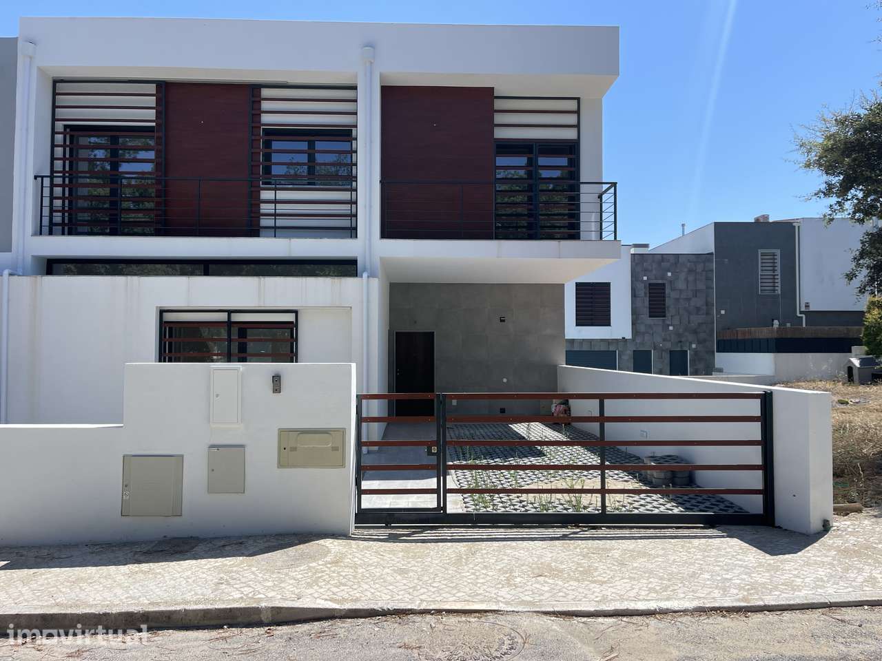 Moradia nova T3 piscina a 5 minutos das praias de Sesimbra - Grande imagem: 3/18