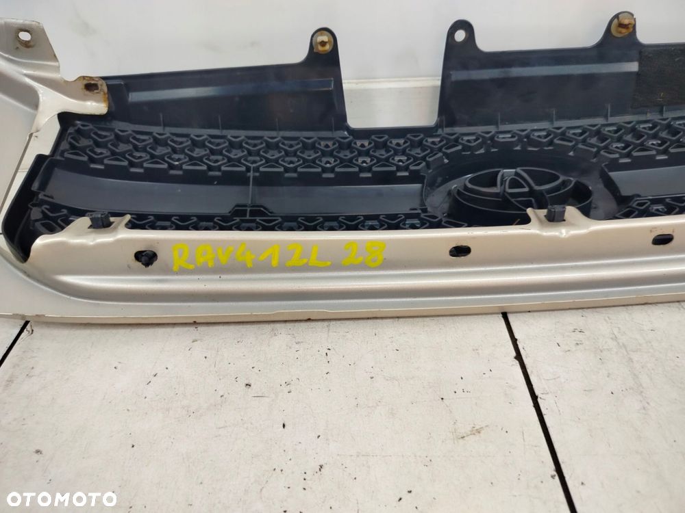 toyota rav4 ii 3d 00r- grill atrapa chłodnicy 4r4 - 6
