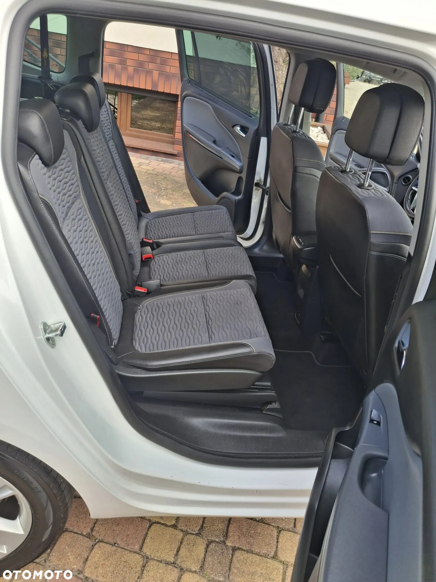 Opel Zafira Tourer 1.4 Turbo Innovation - 17