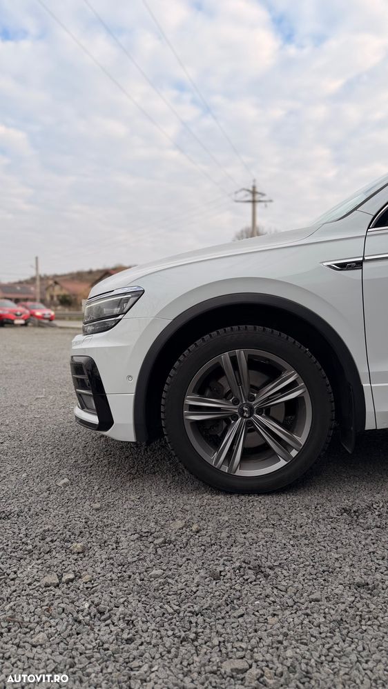 Volkswagen Tiguan - 33