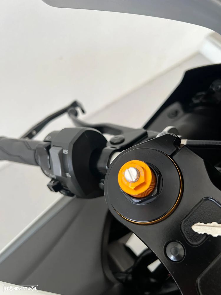 Yamaha R 7 - Edição 60º Aniversário - 16