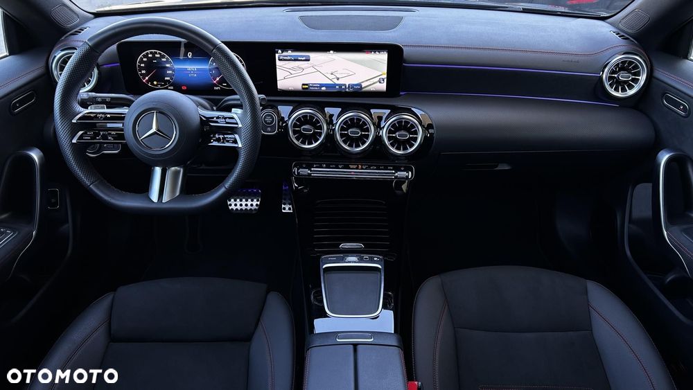 Mercedes-Benz CLA - 20