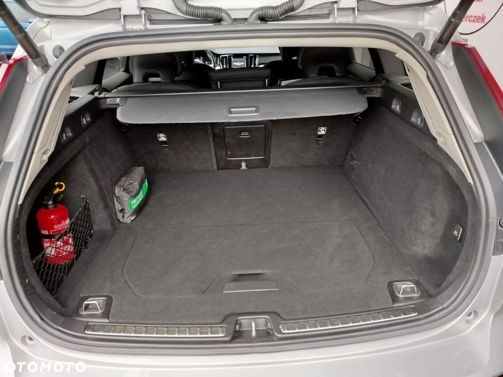 Volvo V60 B4 D Core - 24
