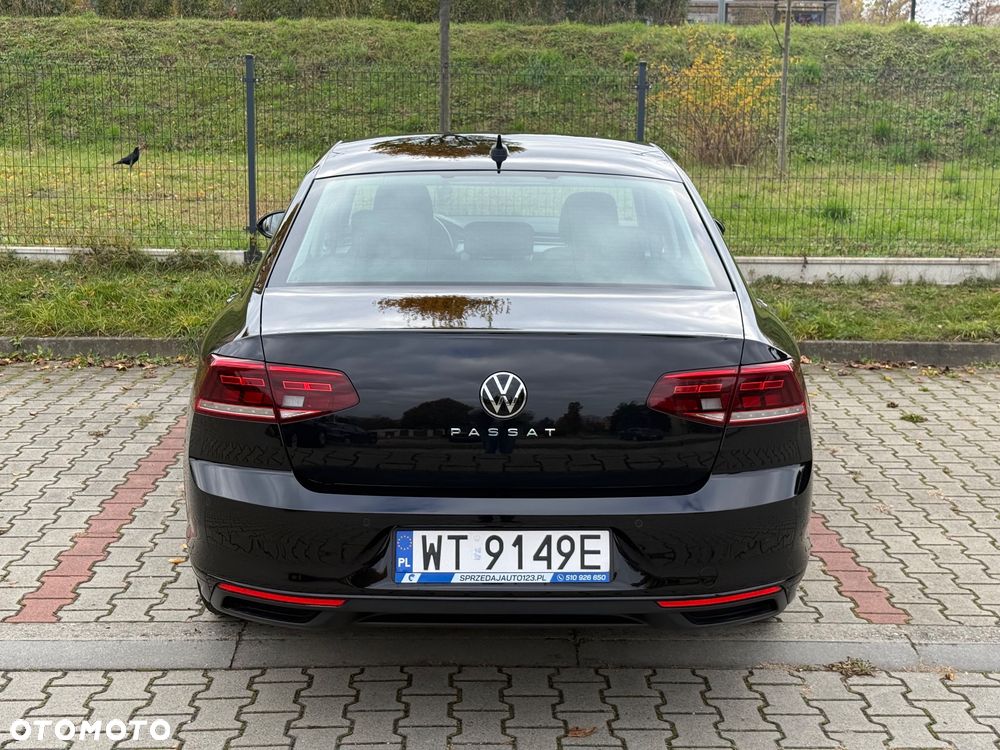 Volkswagen Passat - 21