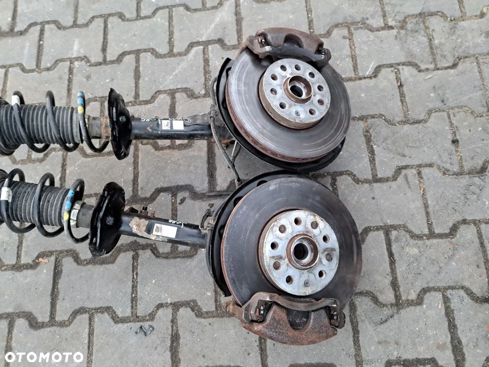 Seat Leon IV zwrotnica lewa mc-pherson kopyto Audi A3 8Y Golf VIII Cupra Leon 2020- - 2