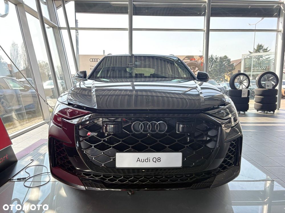Audi RS Q8 - 2