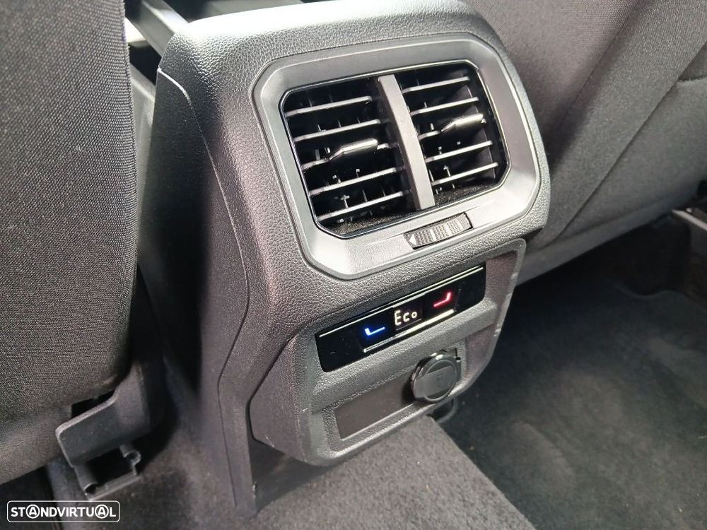 Volkswagen Tiguan 1.4 TSI eHybrid Life DSG — fotografia 33