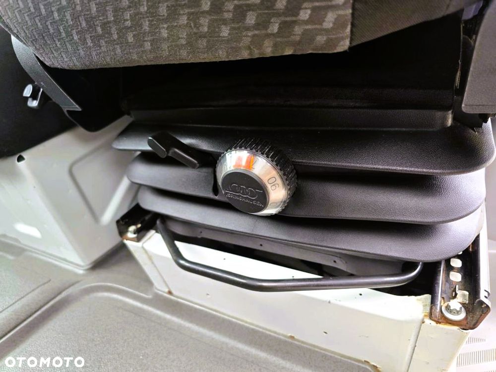 Volkswagen CRAFTER 2.0 TDI - 165 KM – L2H2 – IZOTERMA - CHŁODNIA – MROŹNIA (-20’C) - 25