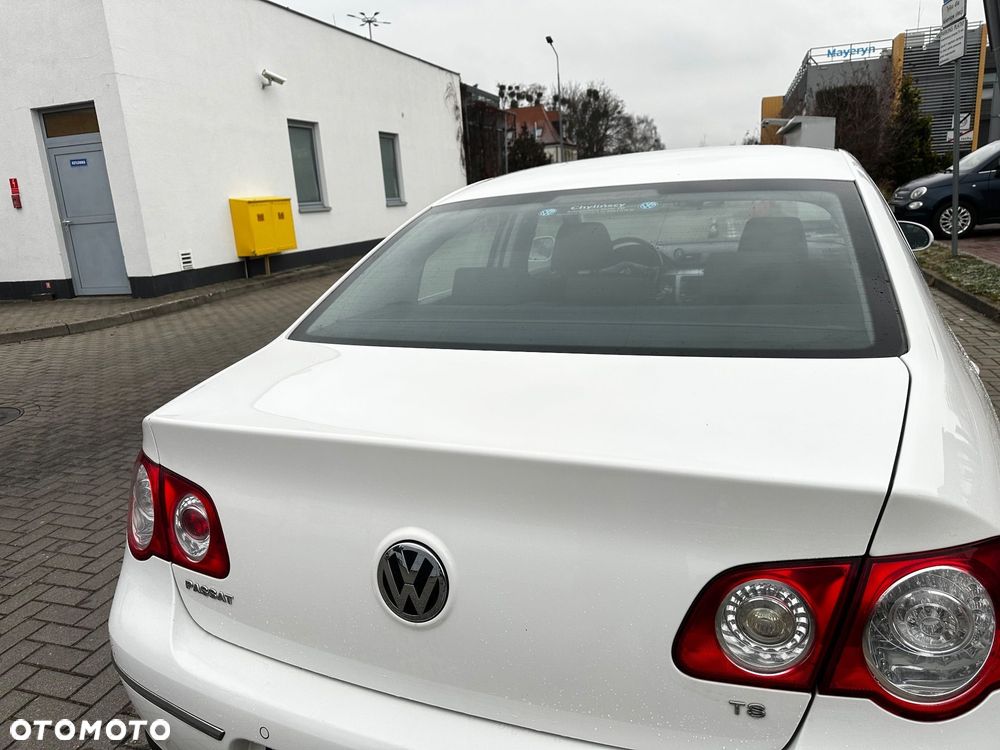 Volkswagen Passat 1.4 TSI Comfortline - 9