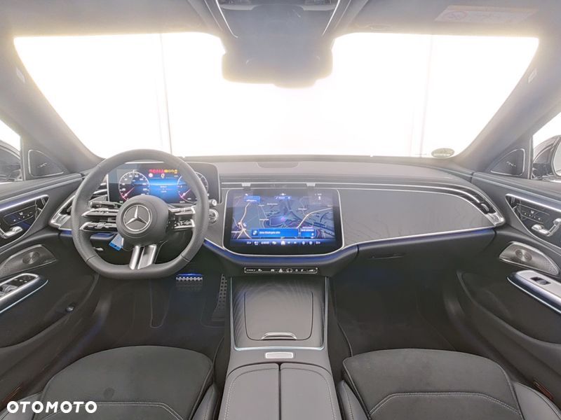 Mercedes-Benz Klasa E 220 d mHEV AMG 9G-Tronic - 7