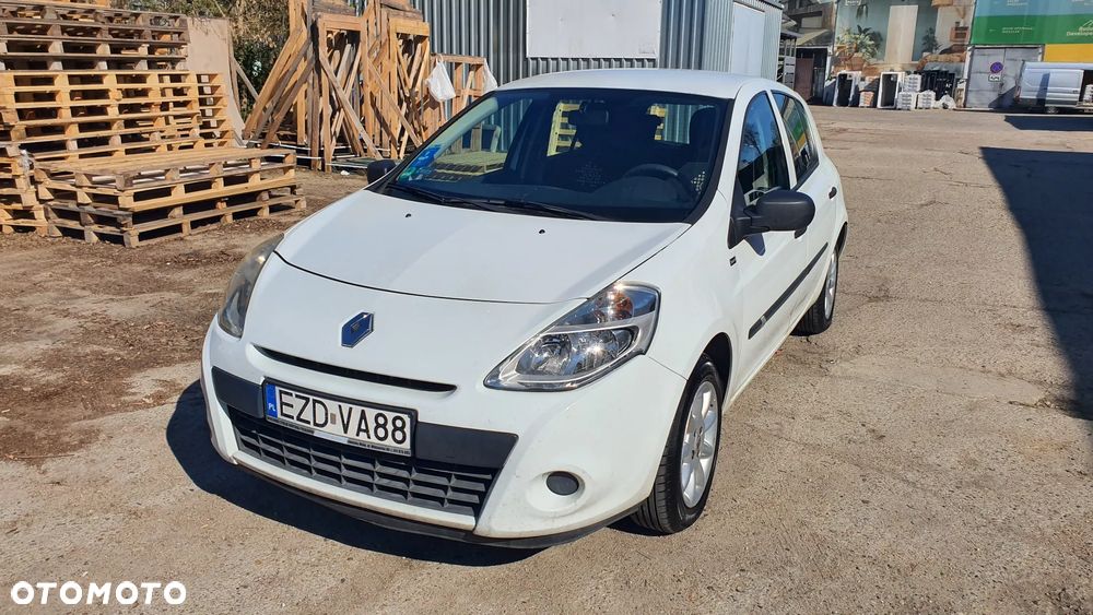 Renault Clio 1.2 16V 75 Expression - 24