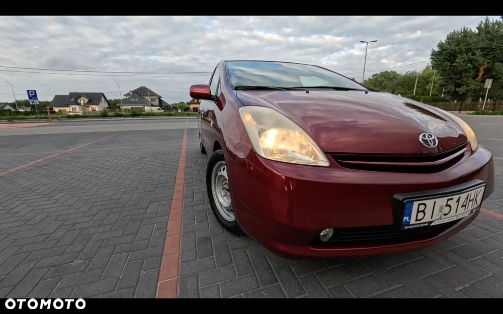 Toyota Prius 1.5 VVT-i Sol - 3