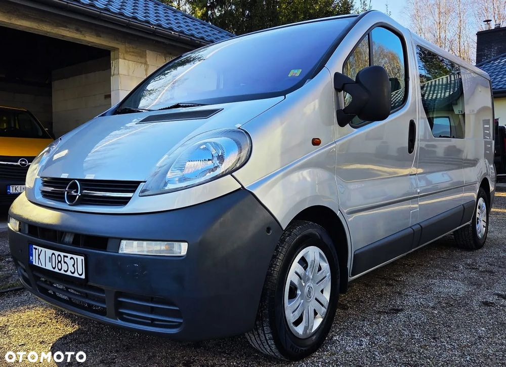 Renault Trafic Vivaro - 2