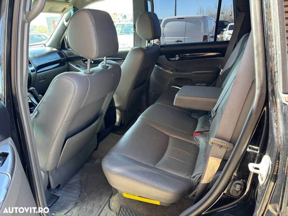 Toyota Land Cruiser 3.0l Turbo D-4D A/T AVS Luxury - 13