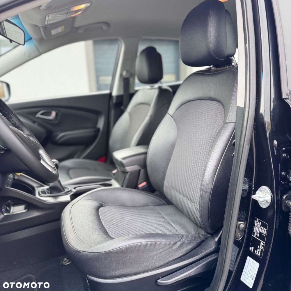 Hyundai ix35 blue 1.6 2WD Finale Gold - 19