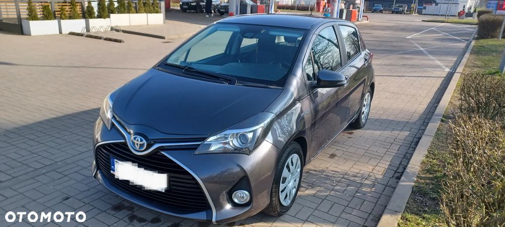 Toyota Yaris Hybrid 100 Life - 8