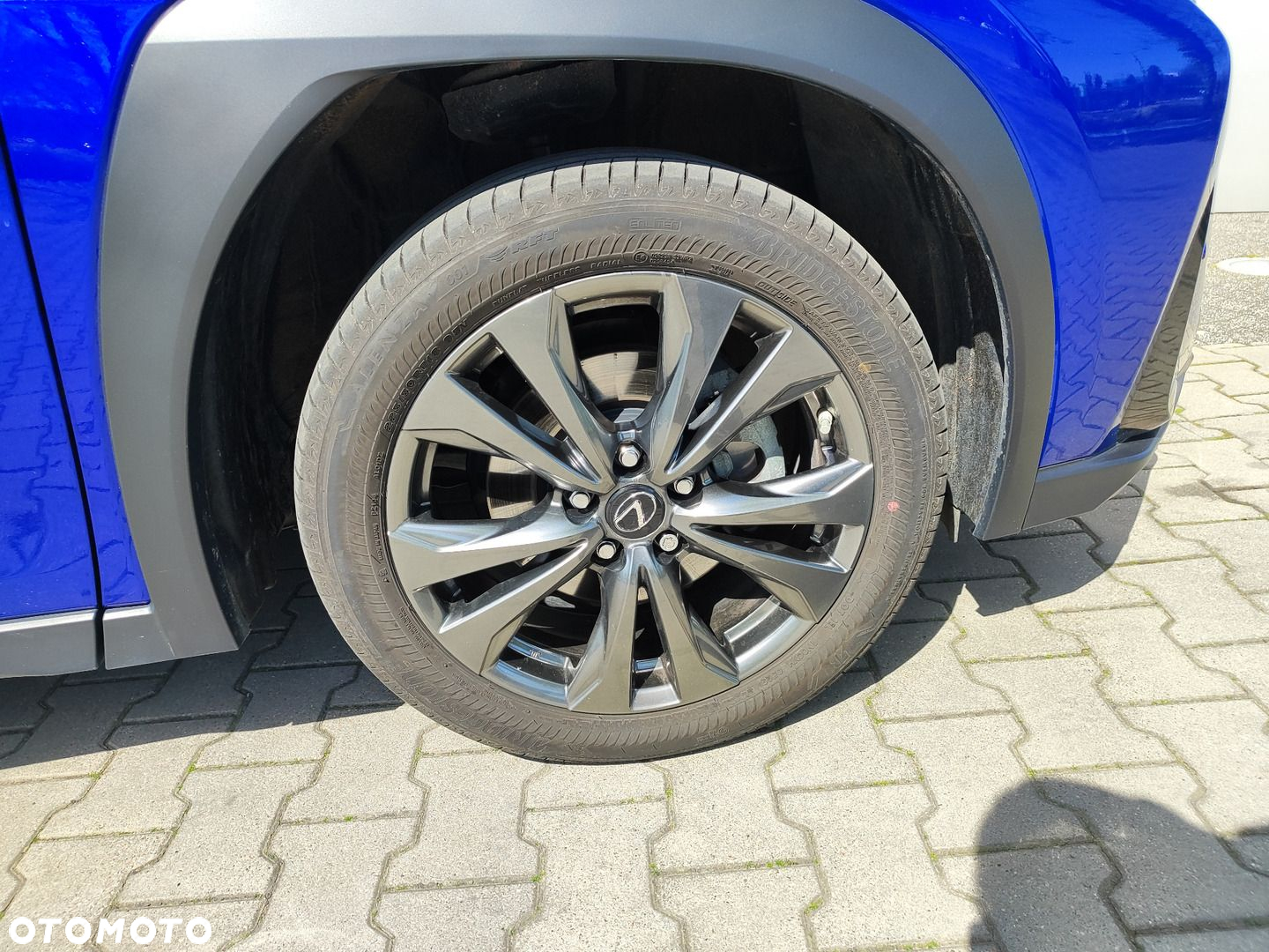 Lexus UX - 16