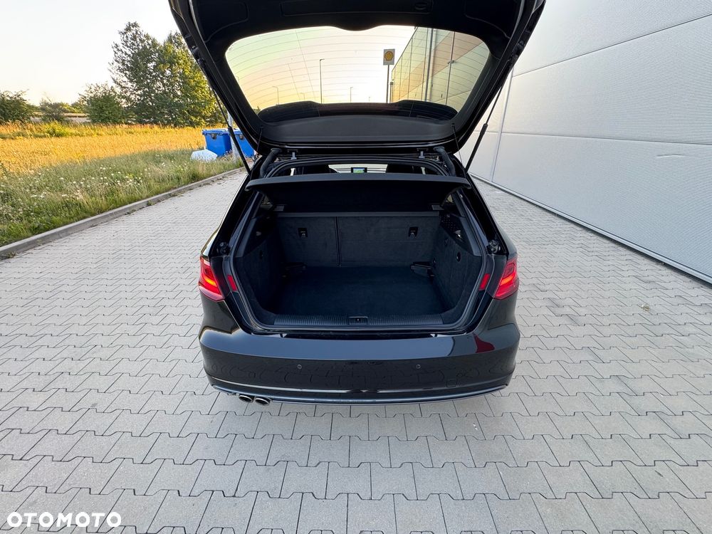 Audi A3 Sportback 2.0 TDI (clean diesel) S tronic S line Sportpaket - 34