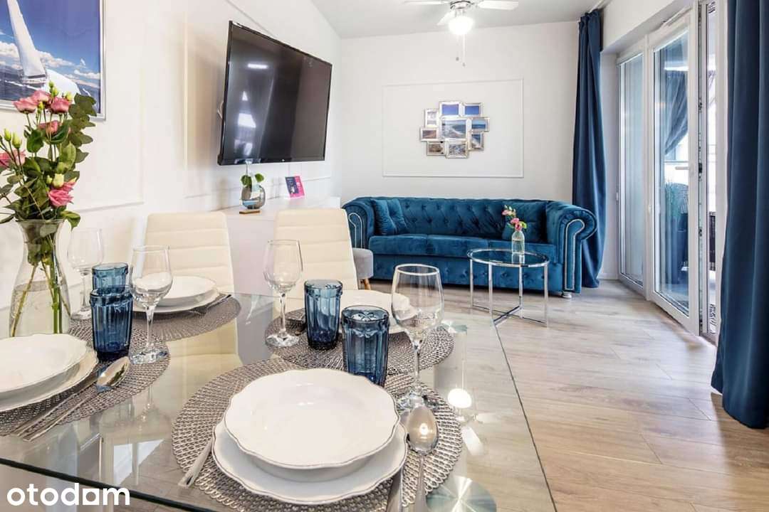 Apartament z prywatnym tarasem na dachu z jacuzzi na Marine, garaż !