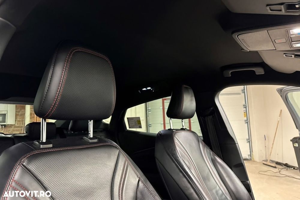 Ford Mustang Mach-E AWD PREMIUM - 9