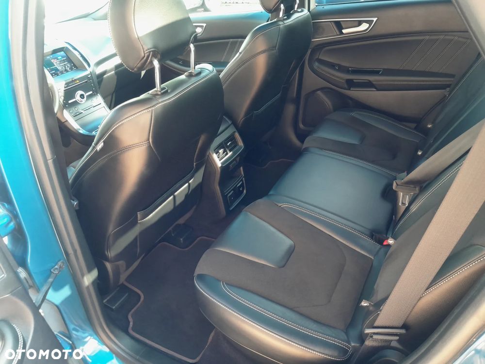Ford Edge - 11
