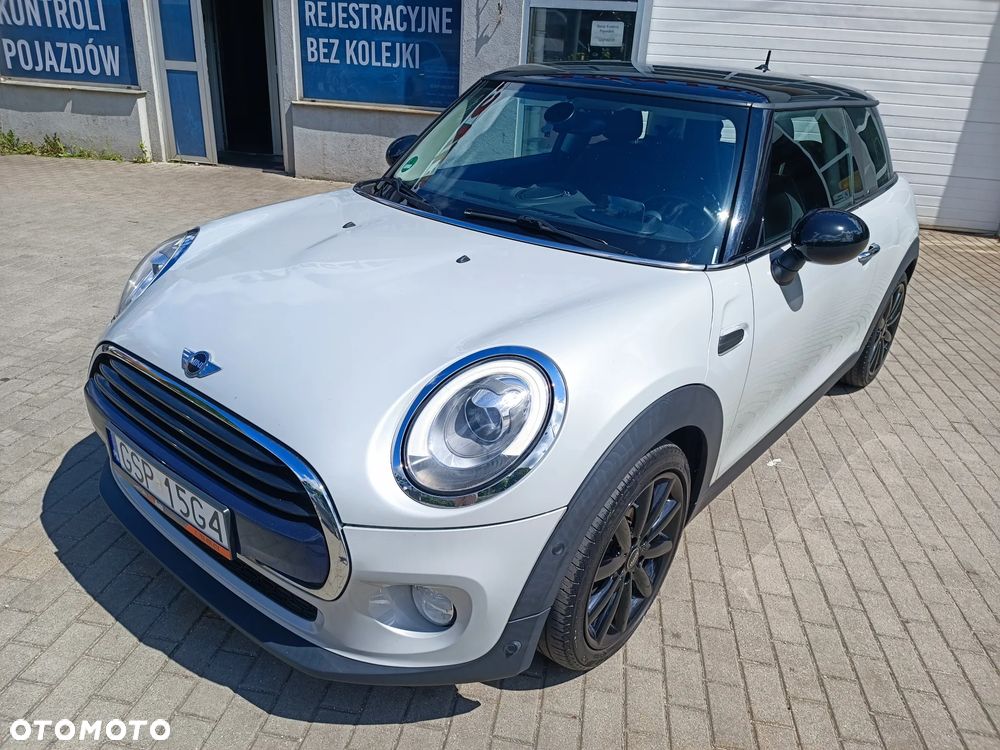 MINI Cooper Standard - 14