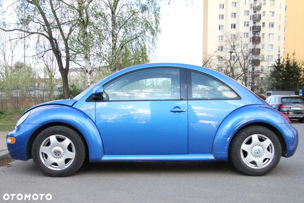 Volkswagen New Beetle - 4