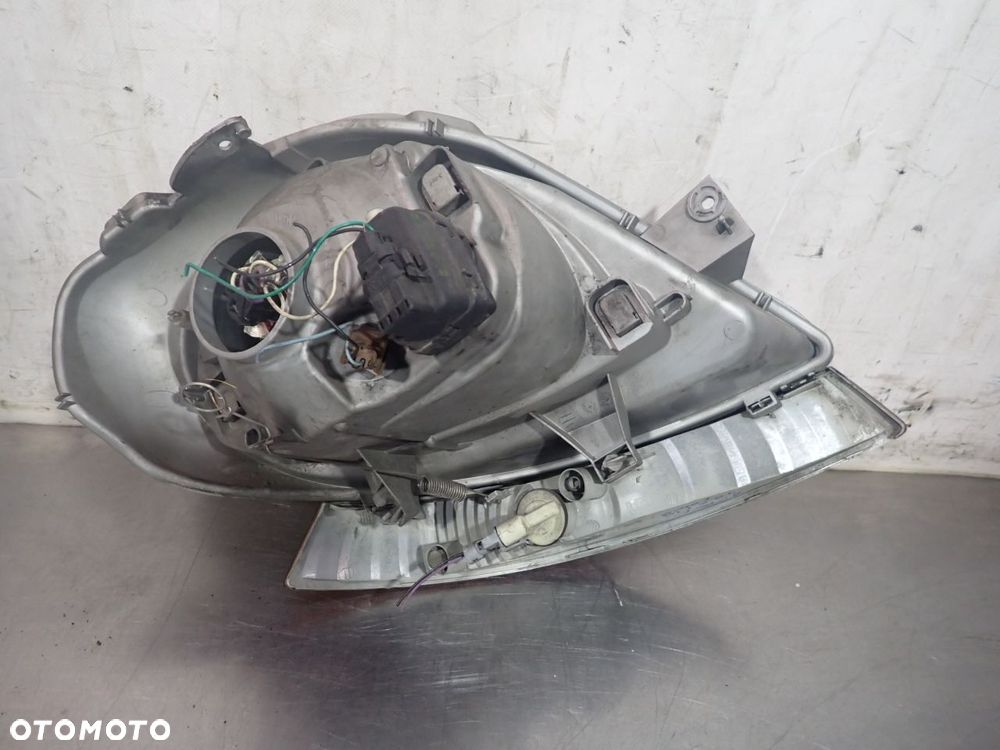LAMPA LEWA PRZEDNIA RENAULT TRAFIC II - 7