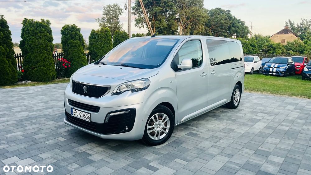 Peugeot Traveller - 1