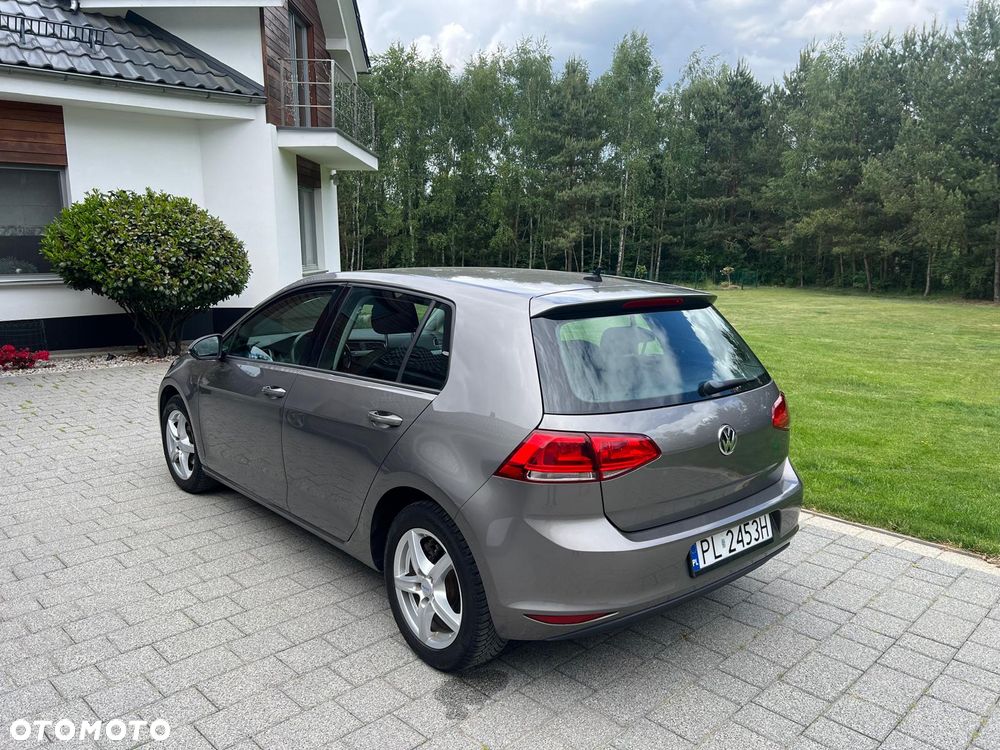 Volkswagen Golf 1.2 TSI BMT Start - 2