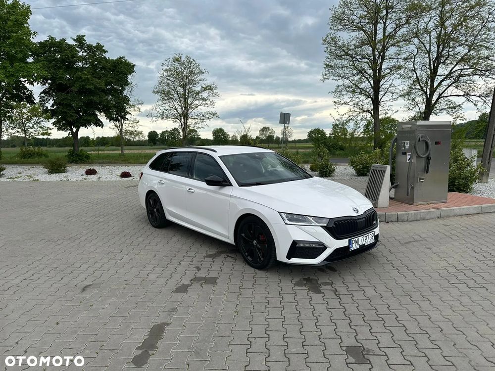 Skoda Octavia 2.0 TSI RS Plus - 20