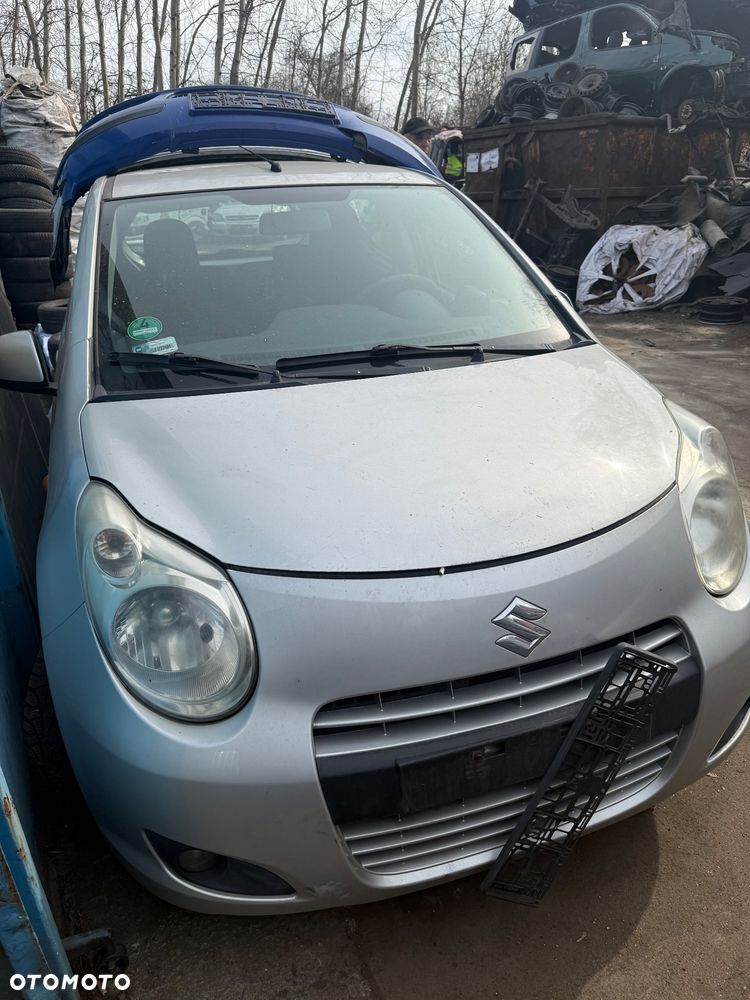 Suzuki Alto VI na części - 1