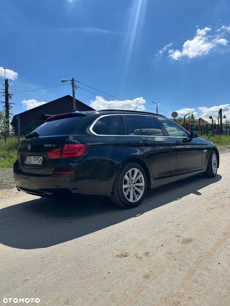 BMW Seria 5 520d - 9