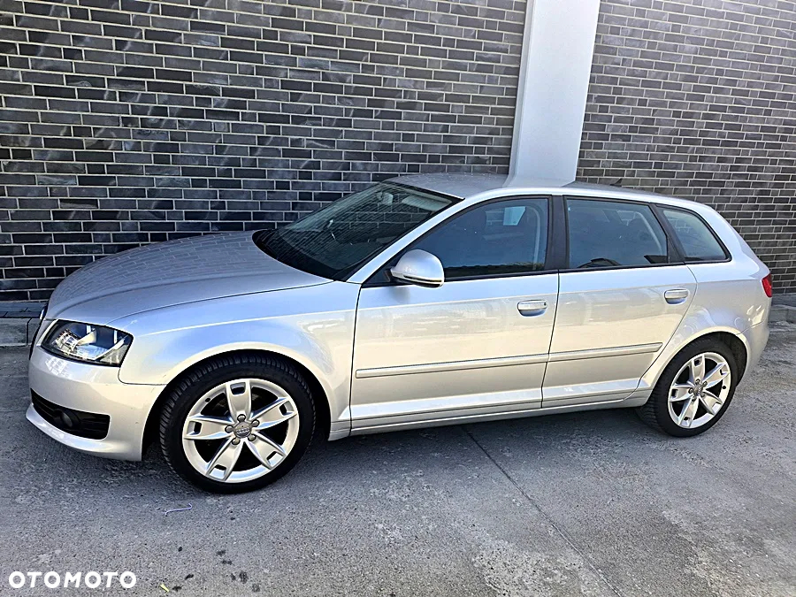 Audi A3 1.9 TDI Sportback Attraction - 8