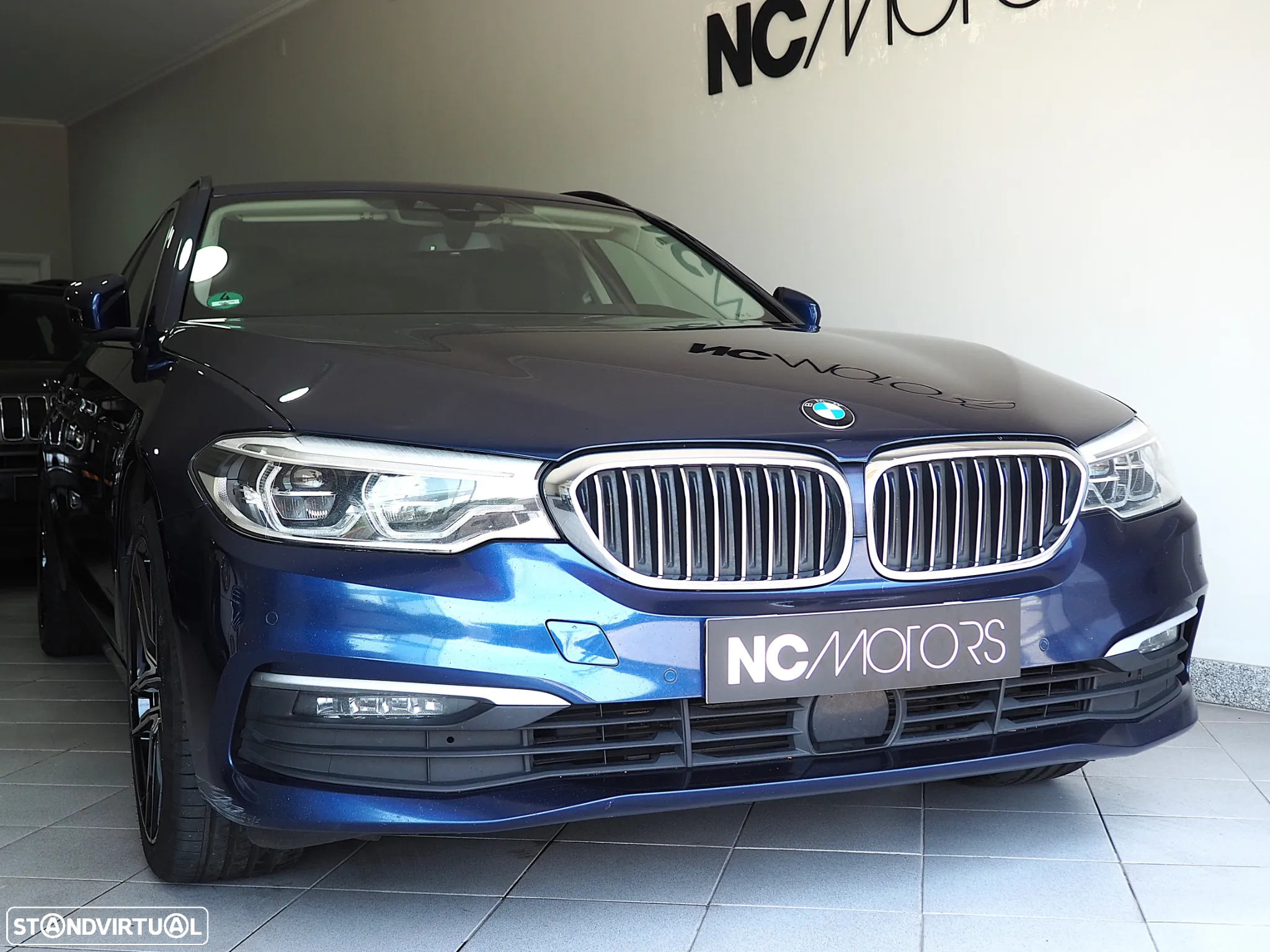 BMW 520 d xDrive Line Luxury Auto - 4