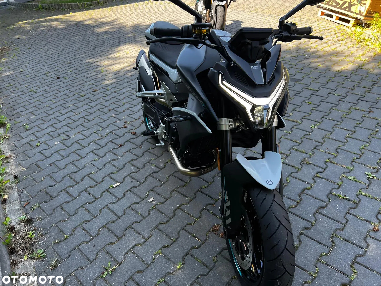 CFMoto 675NK - 6
