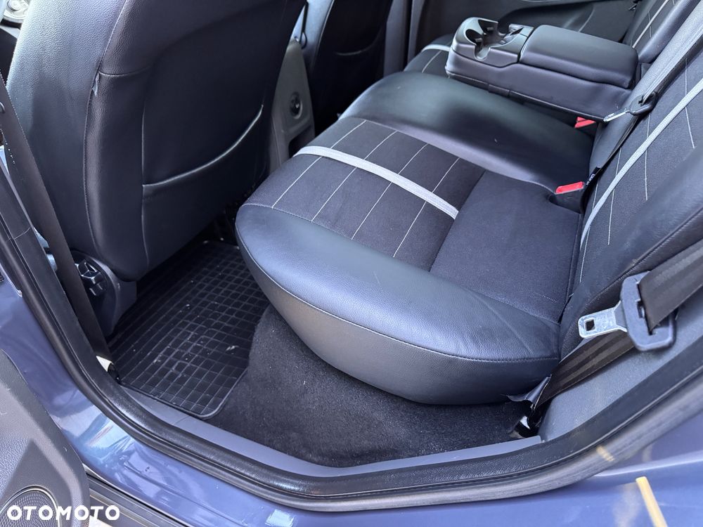 Ford Kuga 2.0 TDCi 4WD Titanium - 29