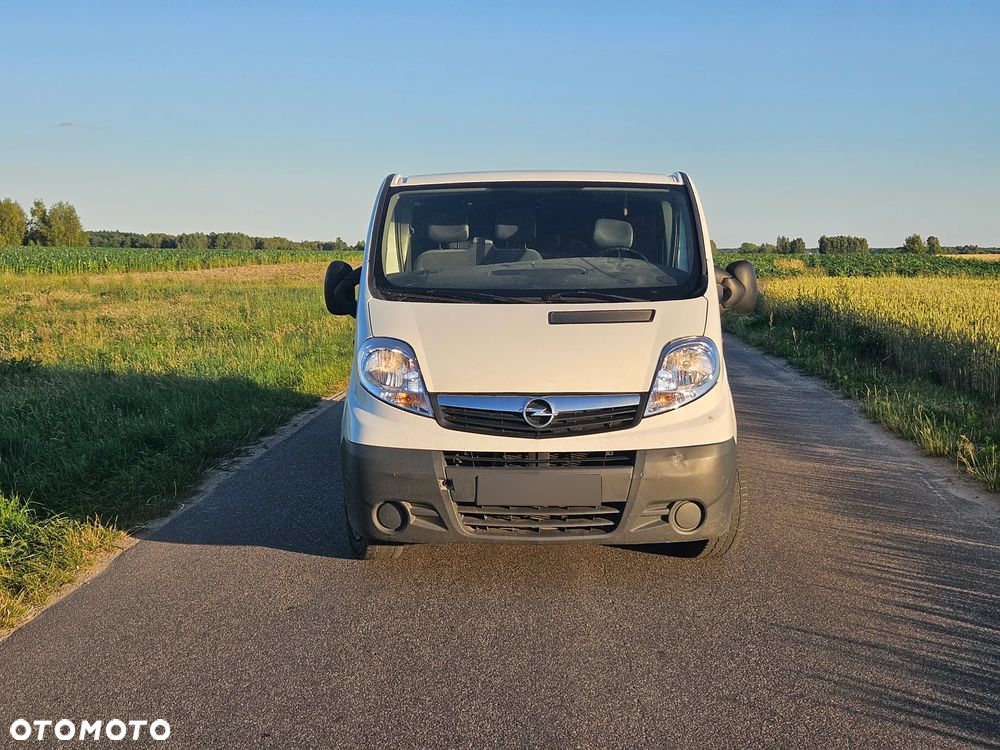 Opel Vivaro - 2