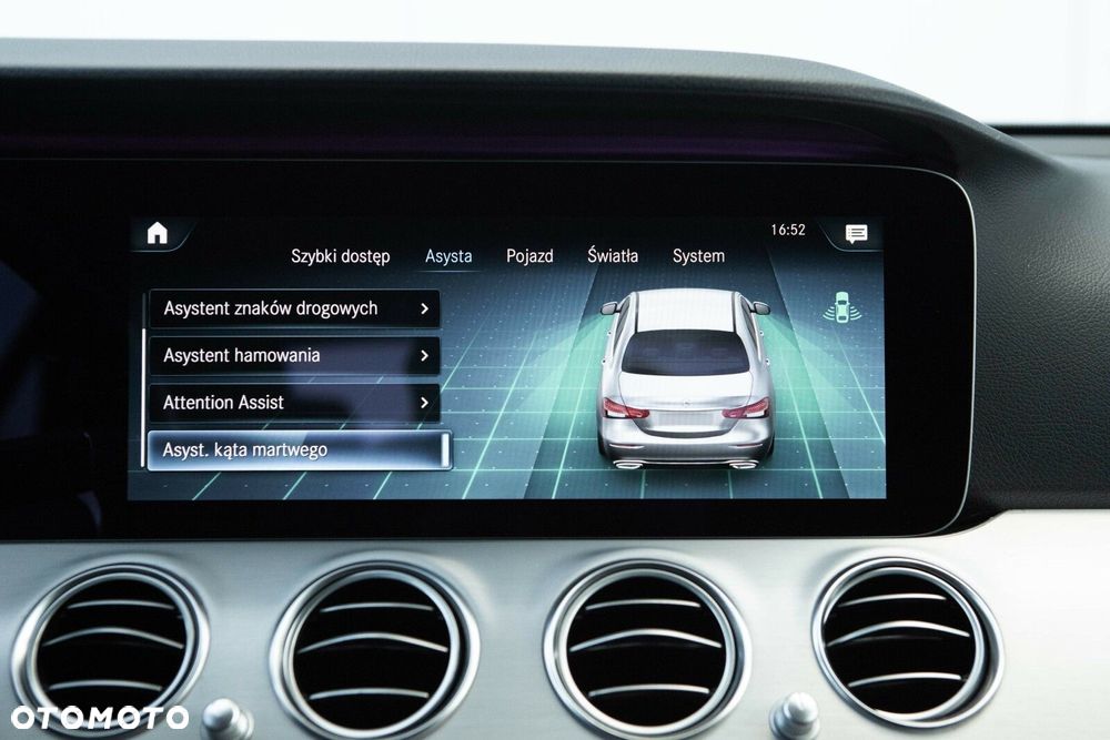 Mercedes-Benz Klasa E 220 d 4-Matic AMG/Avantgarde - 34