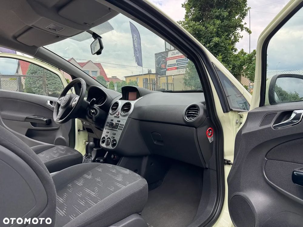 Opel Corsa - 24
