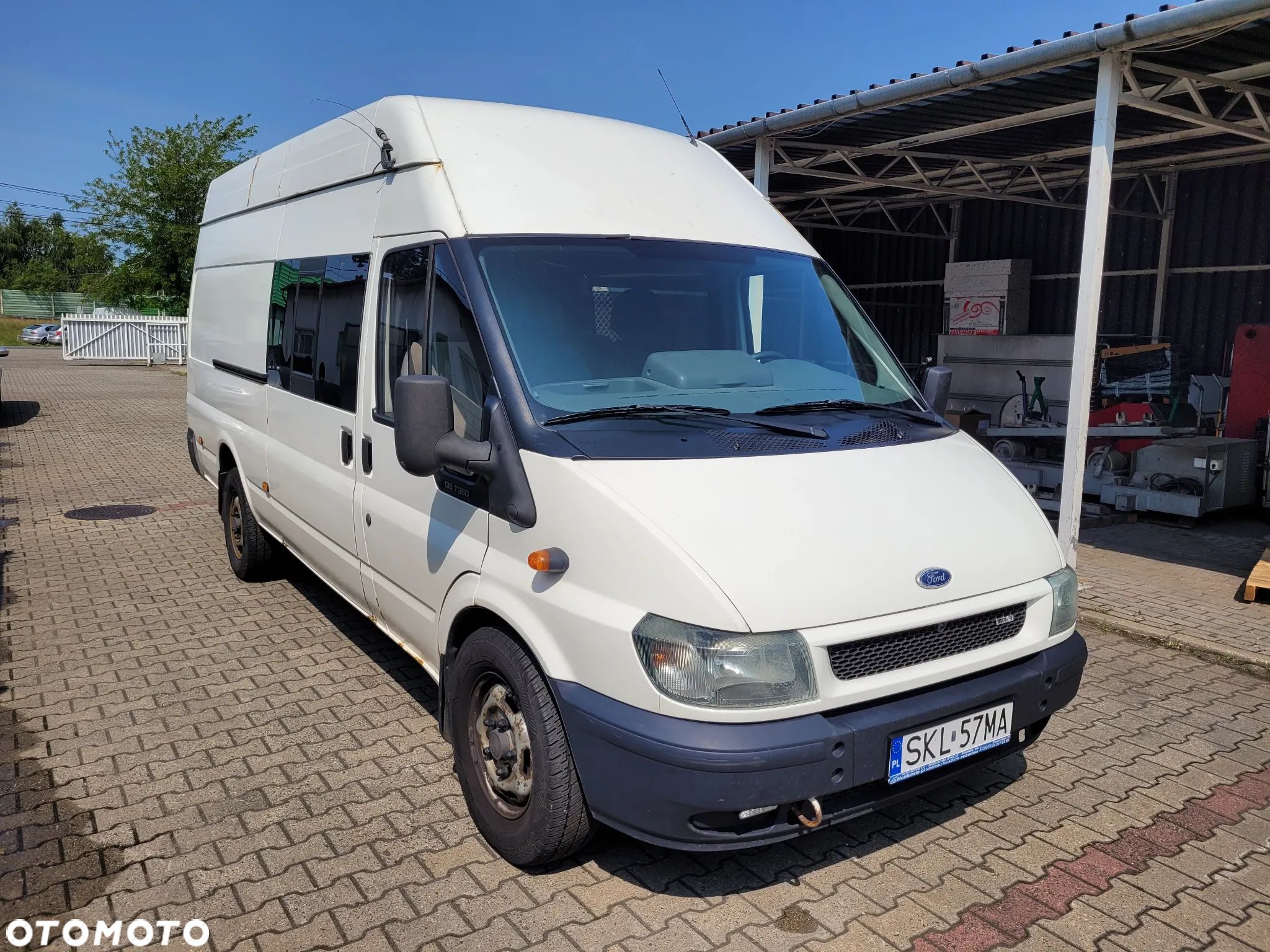 Ford Transit 350L - 1