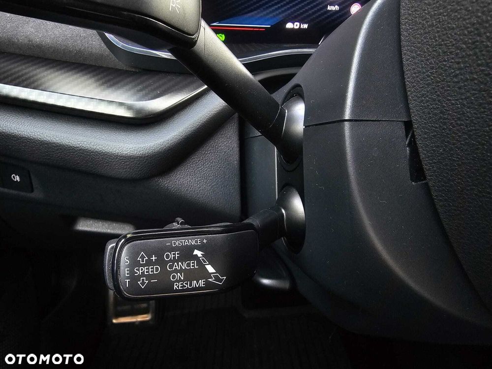 Skoda Octavia 2.0 TDI RS DSG - 25